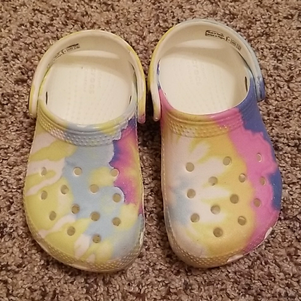 Pastel Tie Dye Crocs (toddler sz 7)